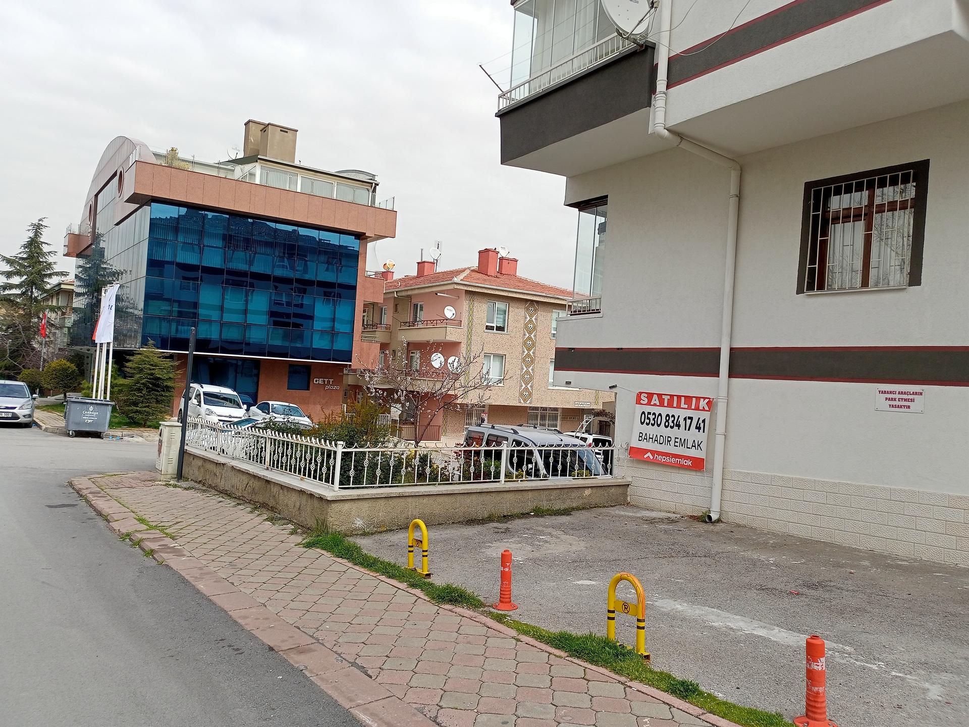 BAHADIR EMLAK'TAN BALGAT'TA SATILIK DEPOLU 100m2 DÜKKAN 