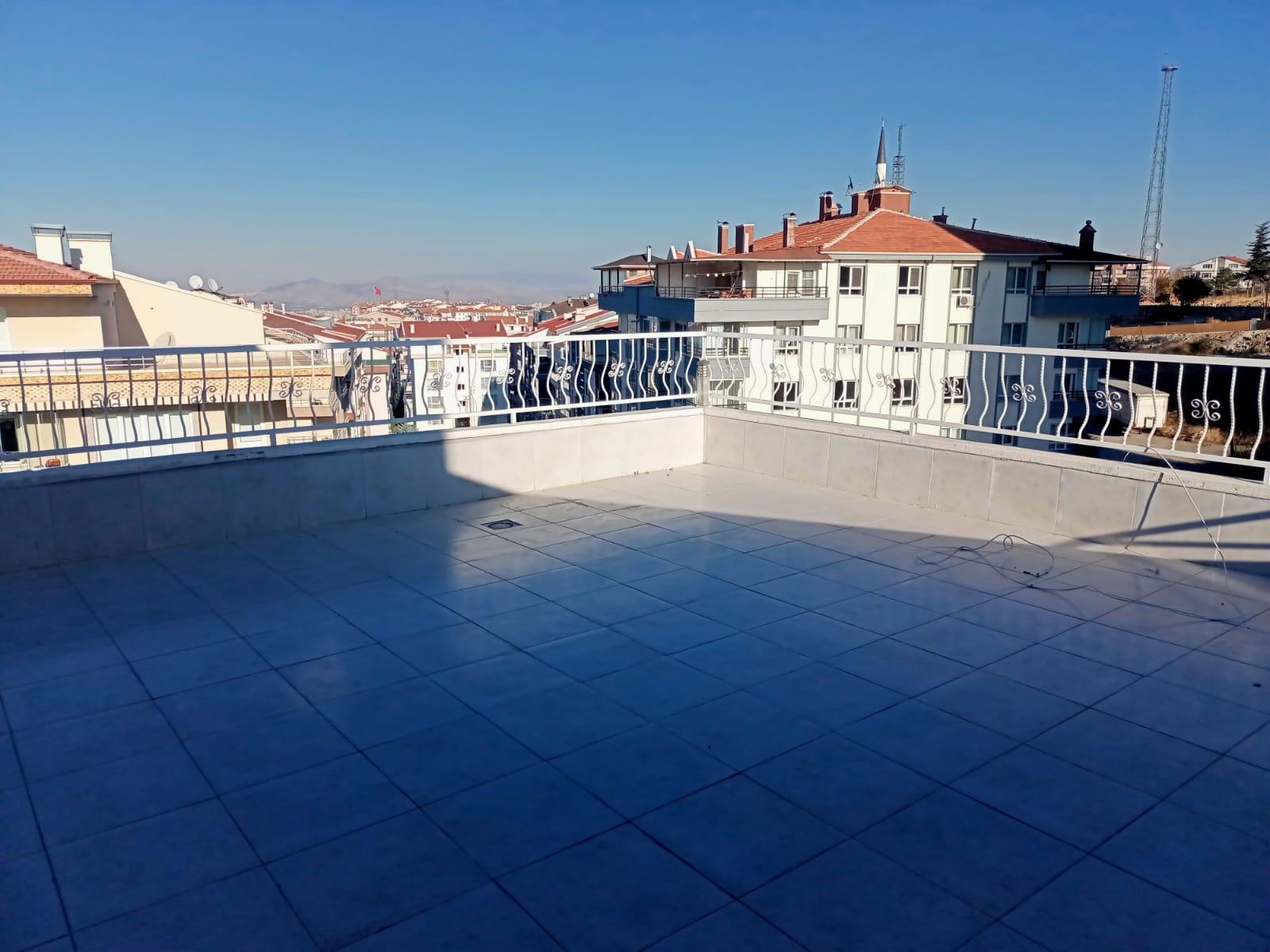 BAHADIR'DAN 900.CADDEDE SATILIK 5+1 DUBLEKS DAİRE