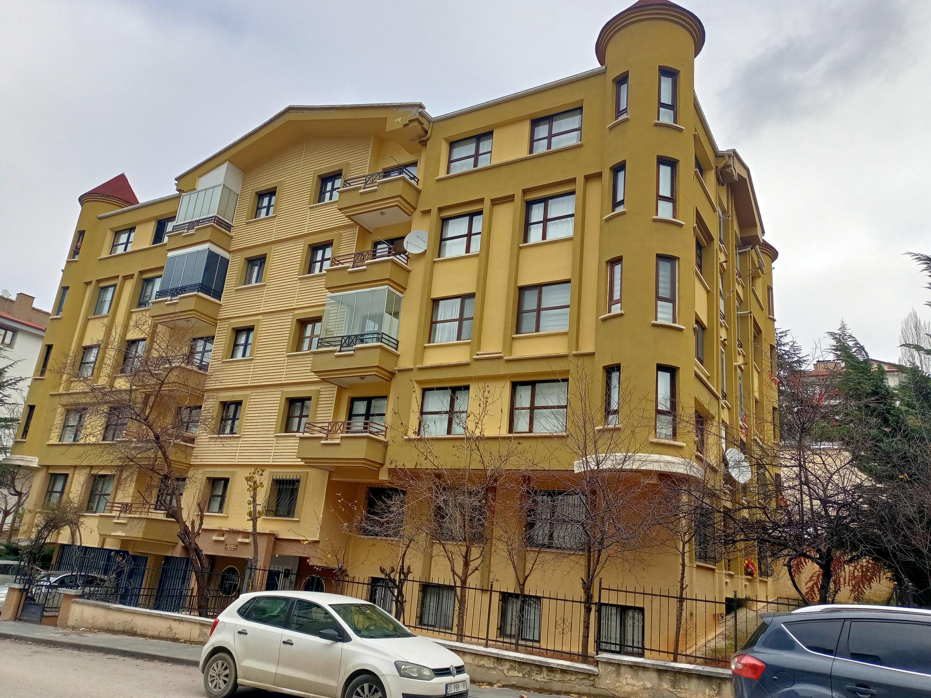 Bahadır Real Estate 3+1 Apartment for Rent