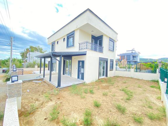 2+1 Villa for Sale with Magnificent Nature View in Doğanbey Image 2