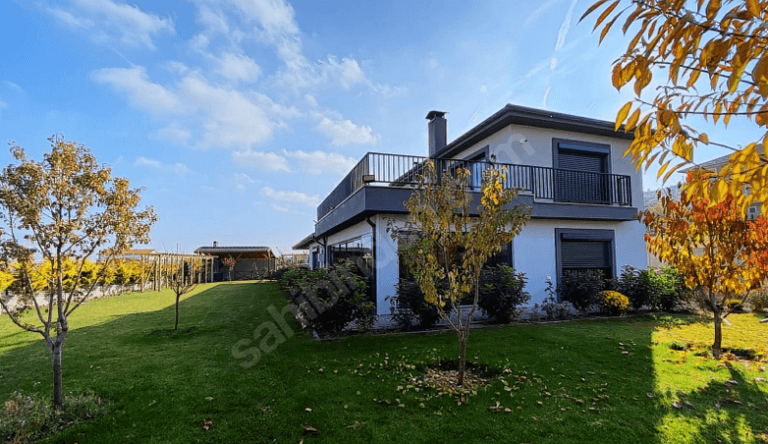 SPECIALLY DESIGNED SMART VILLA IN SIRKELI CENTER Image 1