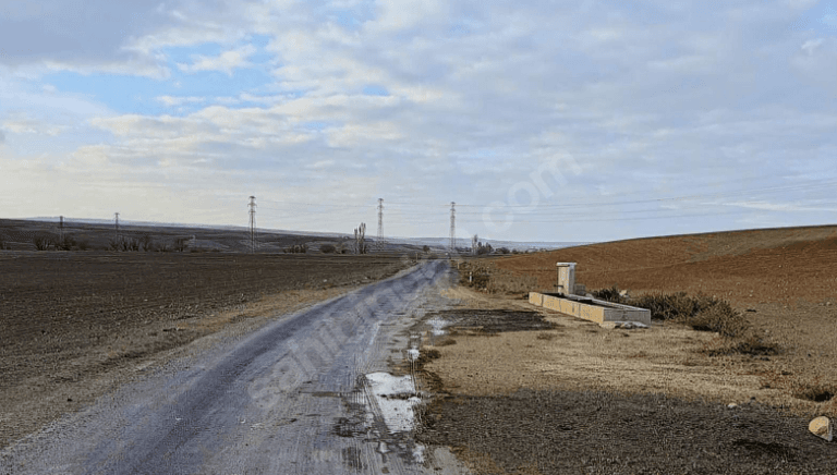 BALADA 72.900m2 TEKTAPU FIELD SUITABLE FOR INVESTMENT SUITABLE FOR IRRIGATED FARMING Image 1